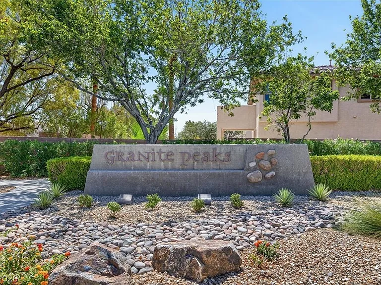3799 Honey Ridge Ct — Photo 45