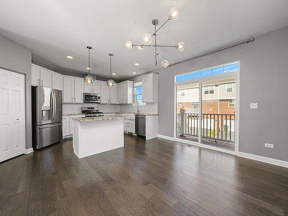 5th image of 4408 Monroe Ct #44-8