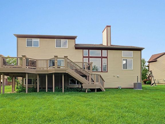 3rd image of 14611 Sunset Pond Cir