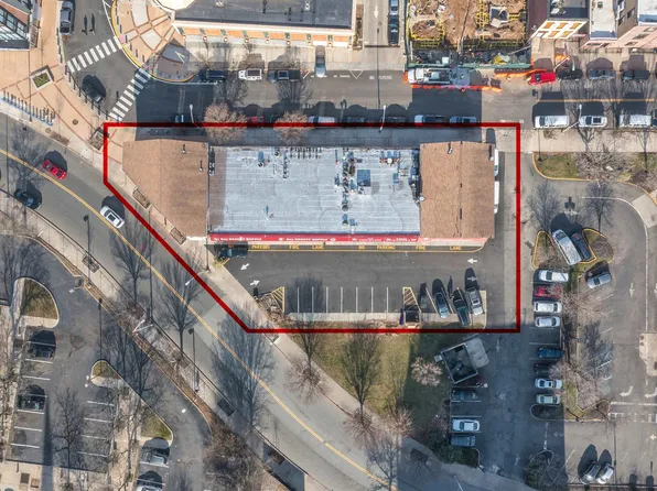 571-575 Martin Luther King Jr Drive image 1 of 28