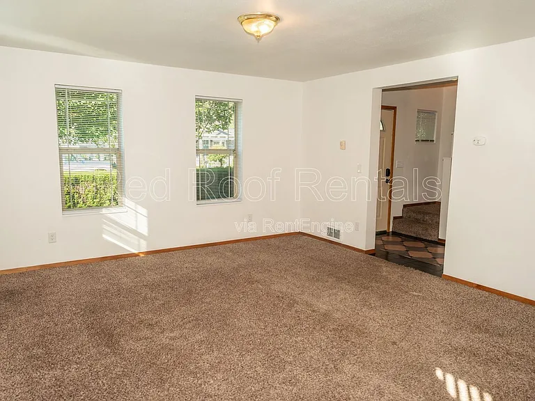 211 Varner Ave NE #2 — Photo 14