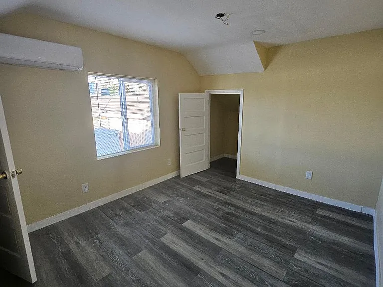 325 N Normandie Ave #325 — Photo 7