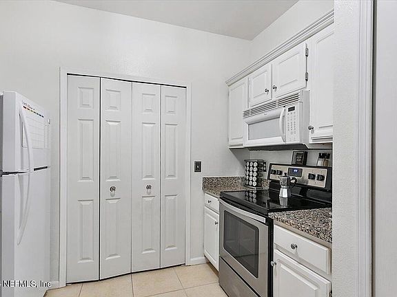 5th image of 10000 GATE Parkway #1222