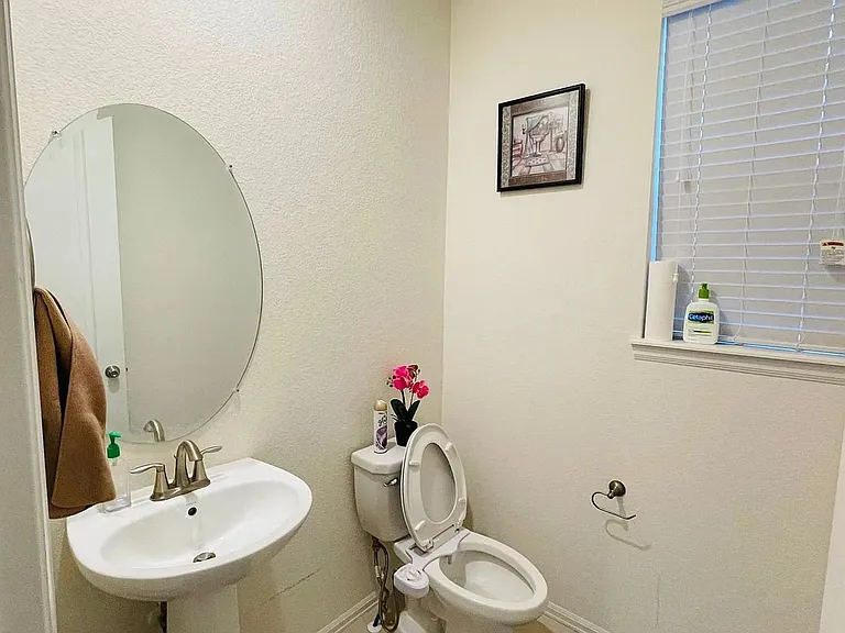 8805 Sassafras St — Photo 7