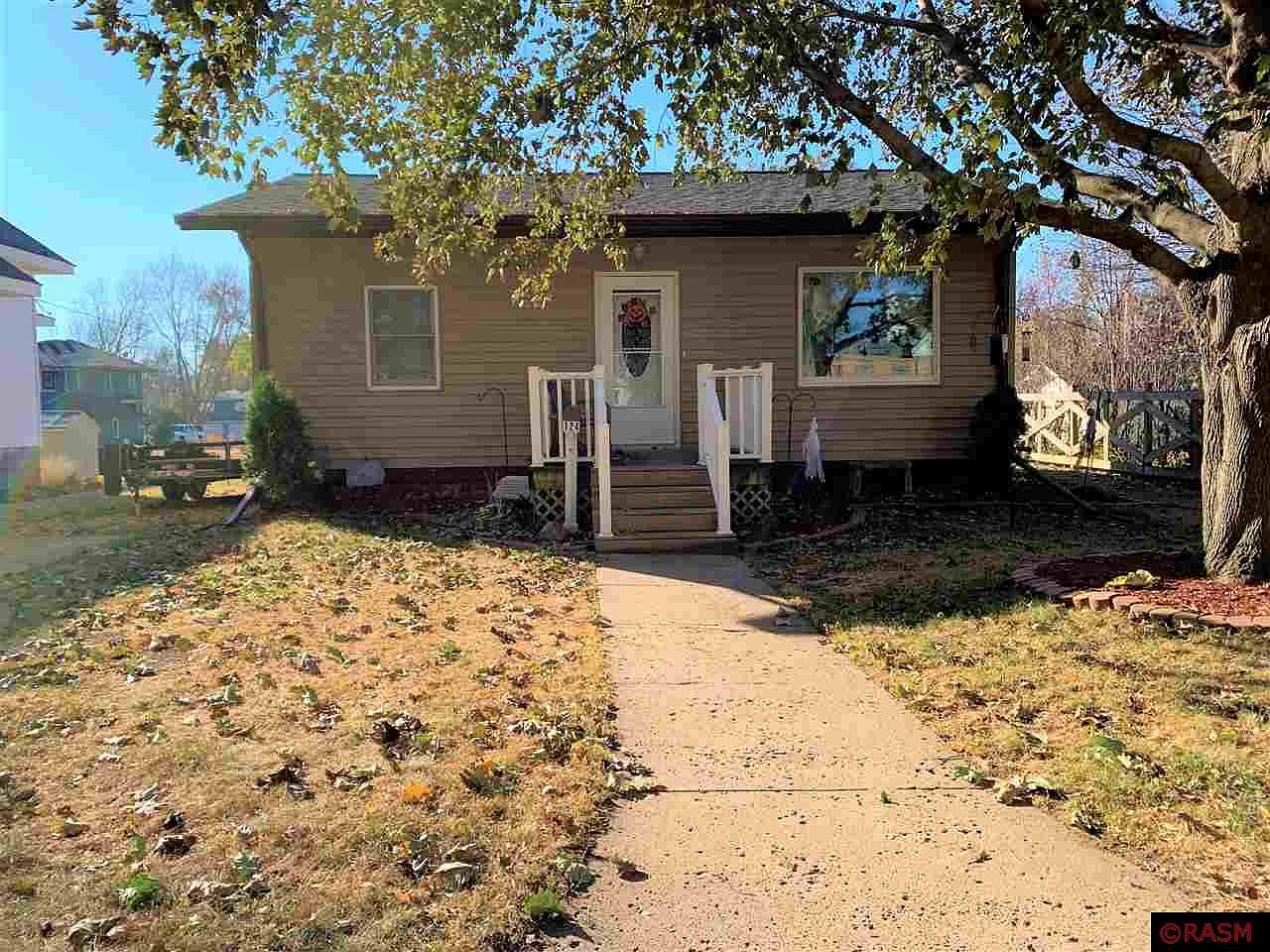 124 1st St SE, Madelia, MN 56062 Zillow