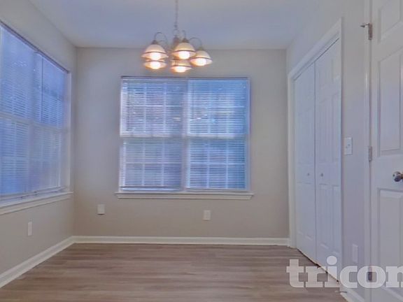 5th image of 13 Walnut Grove Way
