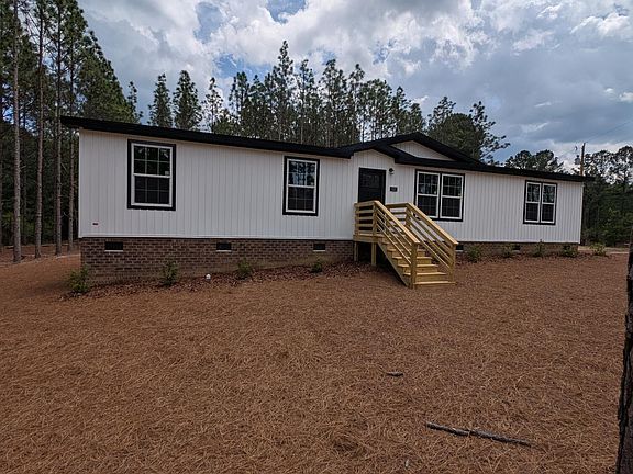 3rd image of 521 Veronica Way