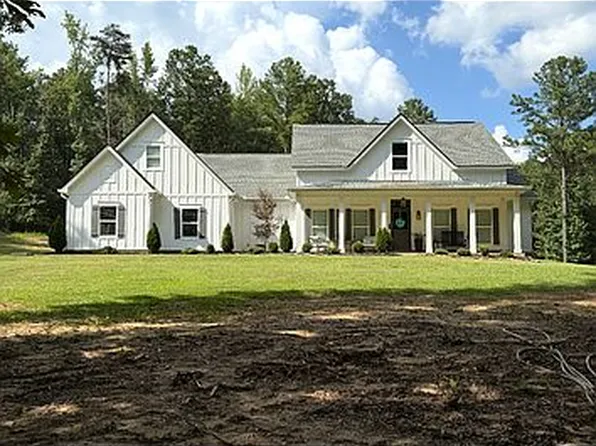 12721 Sanford Ln, Northport, AL 35473