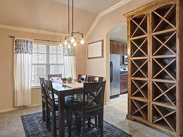 2440 Deerwood Dr — Photo 3