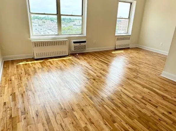 10 Wendell St #20, Hempstead, NY 11550