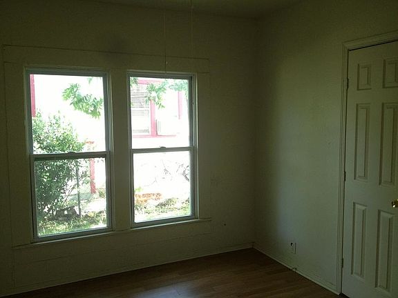 4th image of 1110 N Guadalupe St