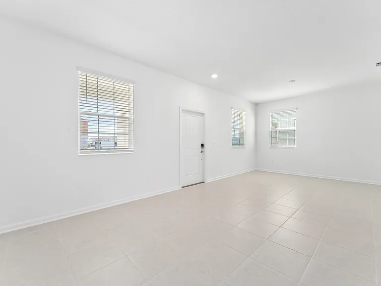 2004 Tohoqua Blvd #1 — Photo 3