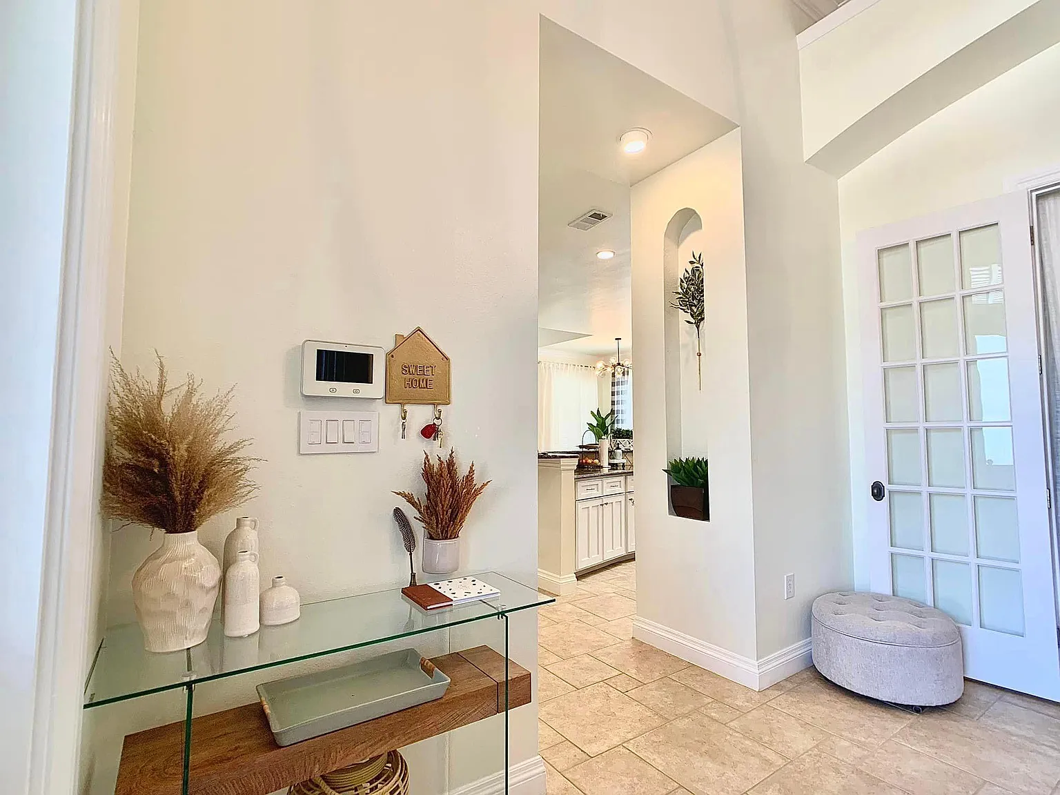 3 bed, 2024 sqft, $4,800 — Photo 2