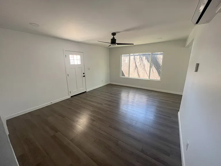 3572 Nile St — Photo 2