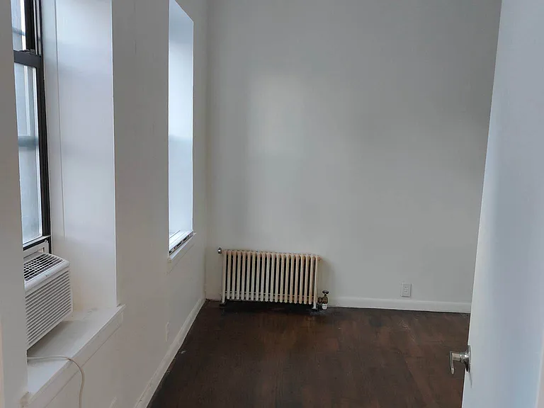 235 2nd Ave #5C — Photo 6