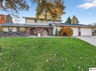 12656 Woodsdale Cir, Omaha, NE 68137