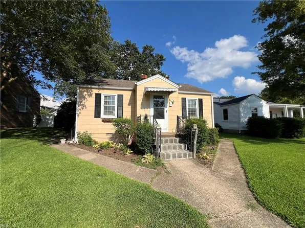 4204 Mayflower Rd, Norfolk, VA 23508