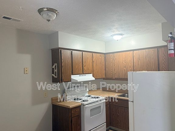 5th image of 82 Beagle Club Rd APT 16