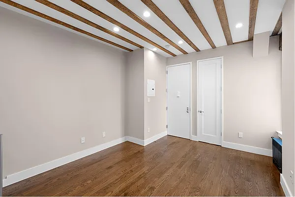 Rented by Douglas Elliman | media 22