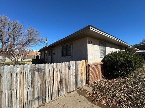 3rd image of 3808 22nd Pl APT A