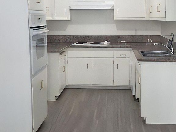 3rd image of 5000 Coldwater Canyon Ave APT 2