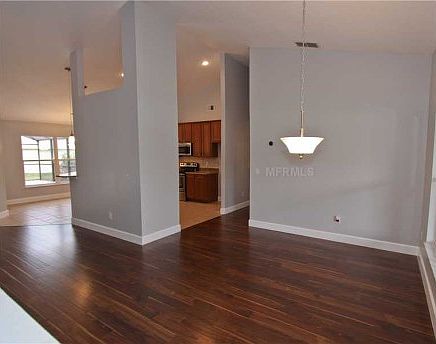 4th image of 10917 Versailles Blvd
