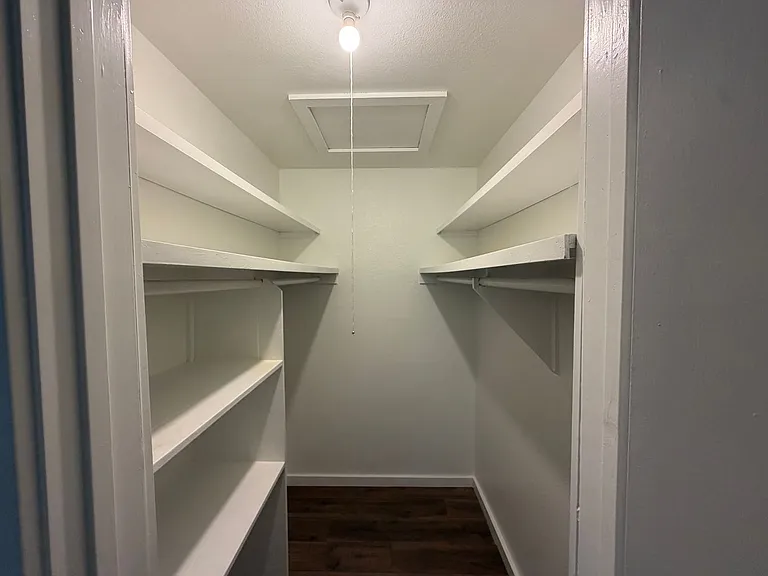 4125 Avondale Ave #209 — Photo 12