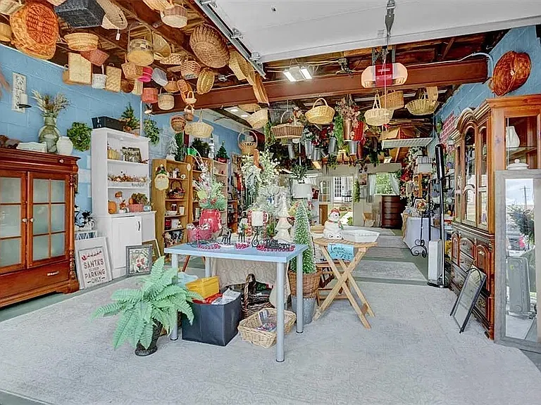 Studio, 1200 sqft, $1,600 — Photo 4