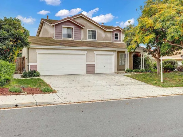 447 Shadow Tree Dr, Oceanside, CA 92058