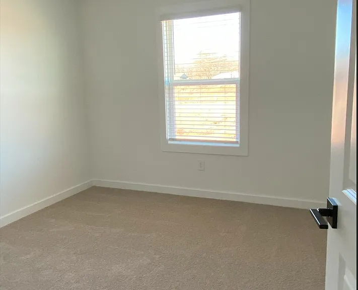 1259 Westgate Village Dr — Photo 10