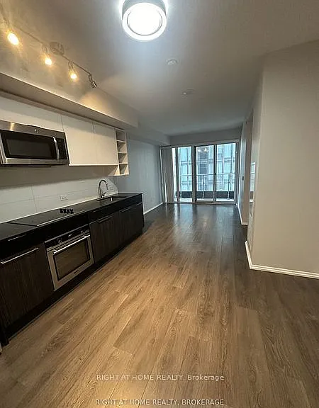 68 Shuter St #1507 — Photo 13