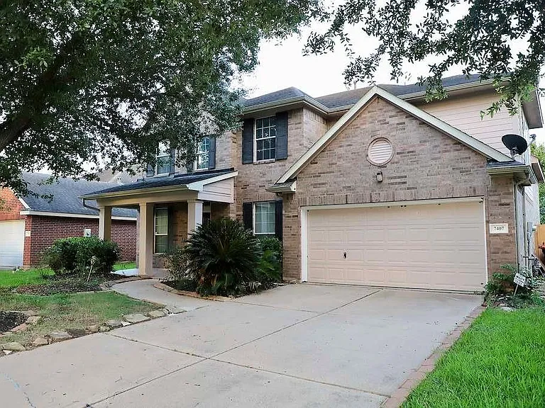 7407 Saxon Hill Ln — Photo 9
