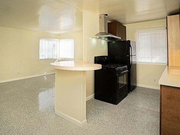 Kitchen with countertop