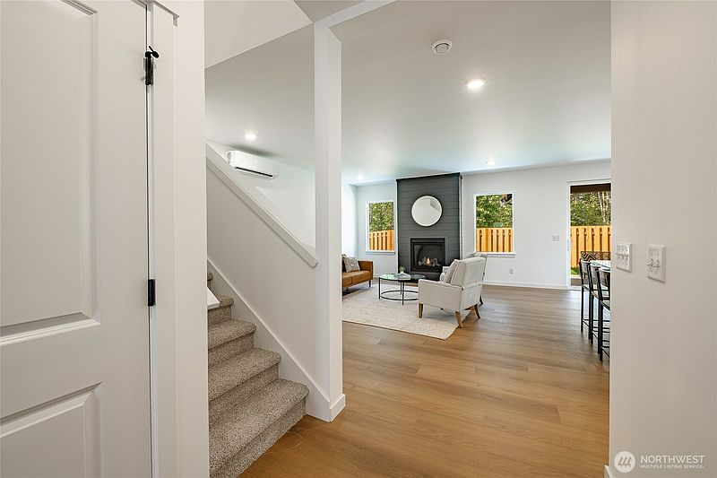 3rd image of 2944 Cedar View Way