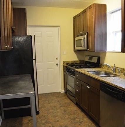 3rd image of 2631 Hirsch Street # Fl 1ST