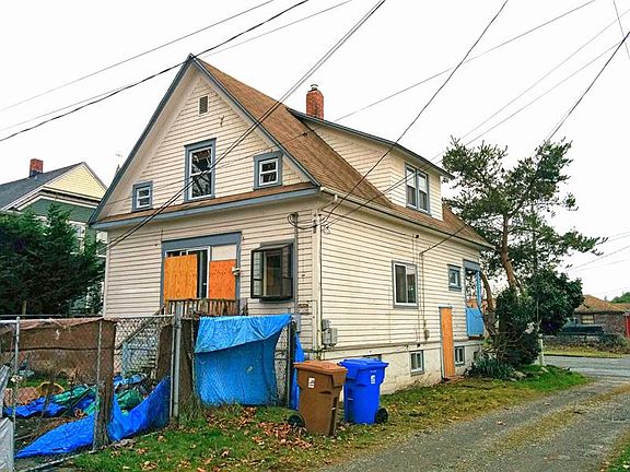 2nd image of 3311 Tacoma Ave S