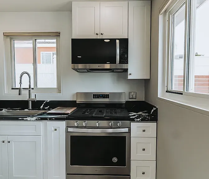 6658 Comstock Ct — Photo 15