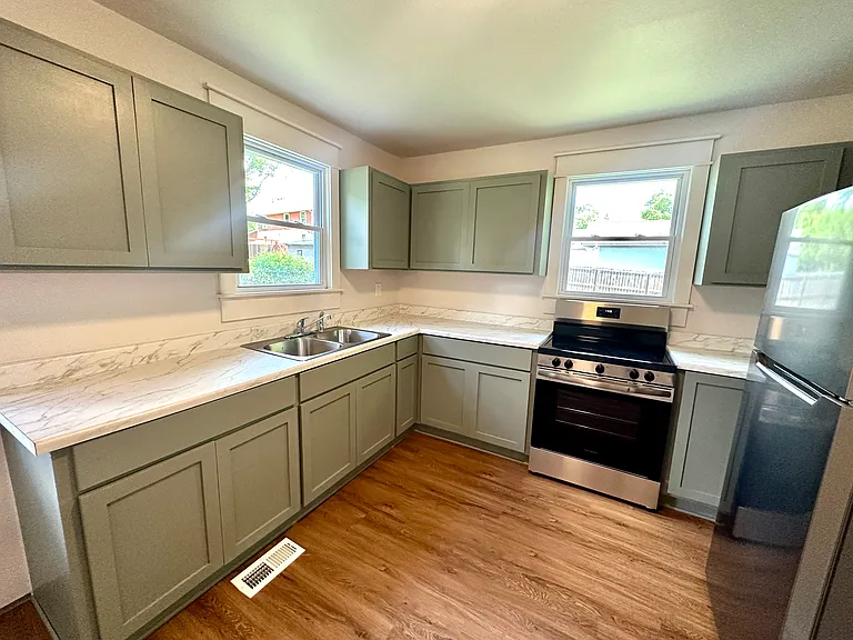 15 Lermann Dr — Photo 9