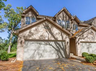 897 Millcreek Cir, Elgin, IL 60123