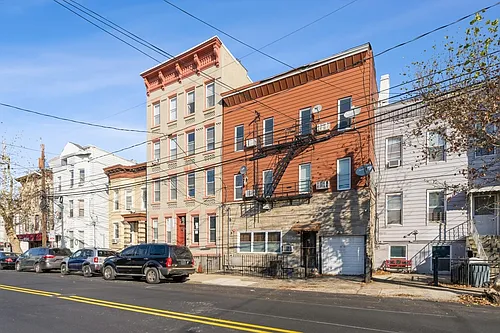 40 Beacon Ave Photo 1