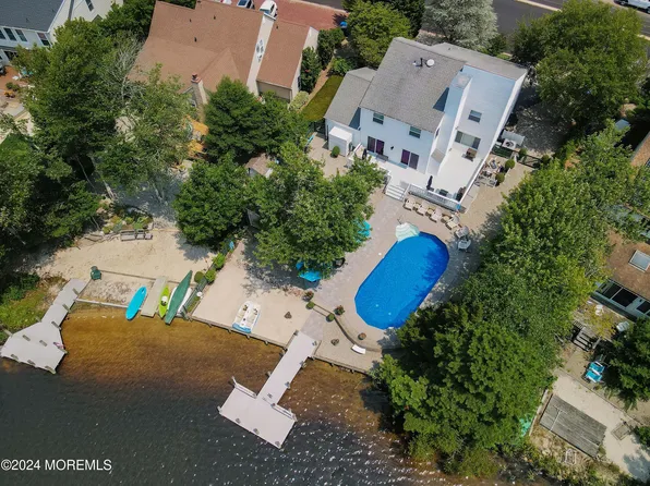 276 Jennings Road, Manahawkin, NJ 08050