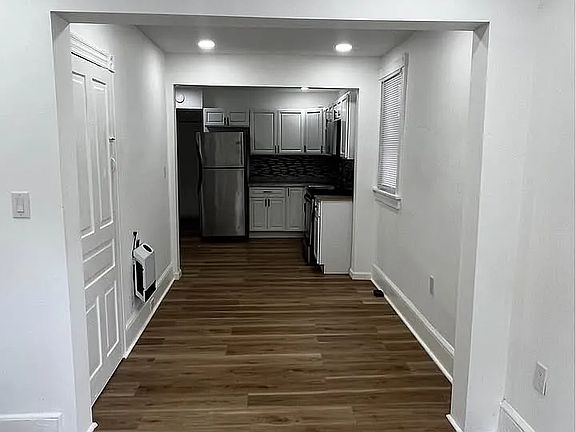 2nd image of 312 Bell Aly