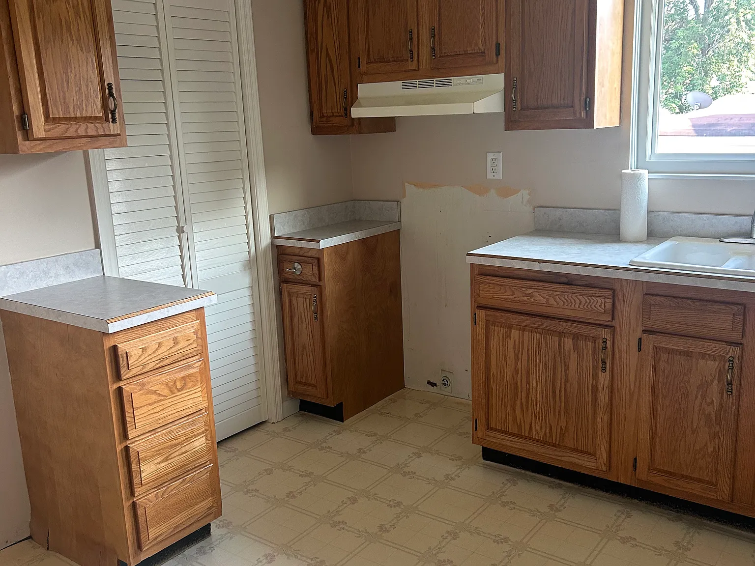 3 bed, 1176 sqft, $1,500 — Photo 2