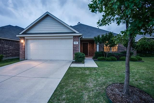 1st image of 214 Lavaca Dr