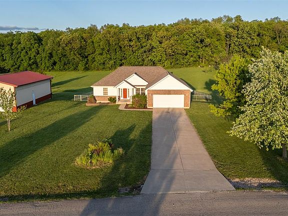 3rd image of 1036 Ridgewood Farms Rd