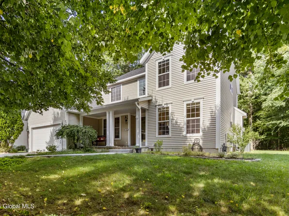 40 Archer Drive, Clifton Park, NY 12065