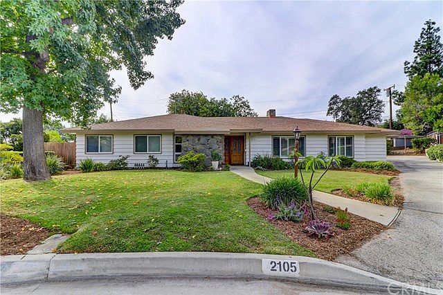 1st image of 2105 E Redwood Dr