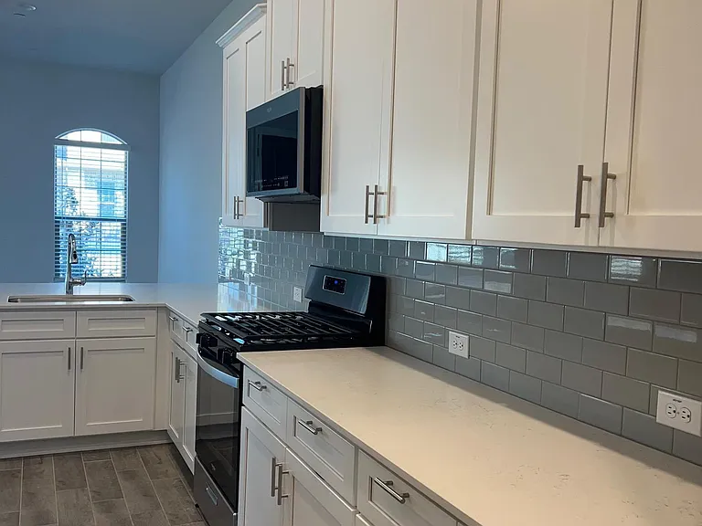 6106 Blythe Dr — Photo 4