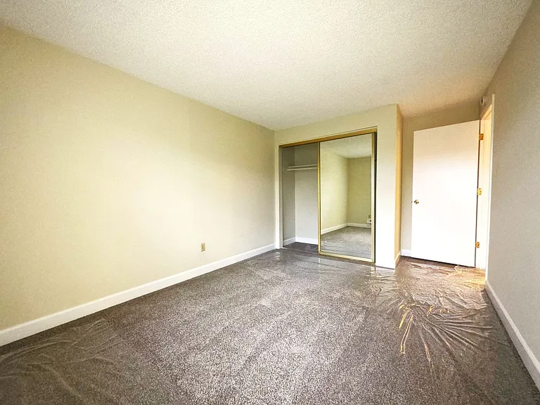 1747 London Cir — Photo 11