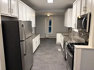 7229 S East End Ave — Photo 3